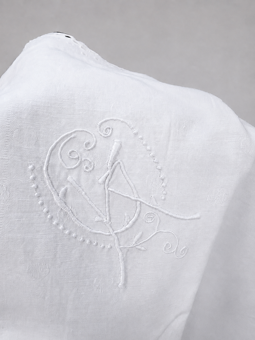 Beautiful Hungarian Country Linen Damask Pillowcase with Madeira Embroidery and Monogram – 90 × 72 cm