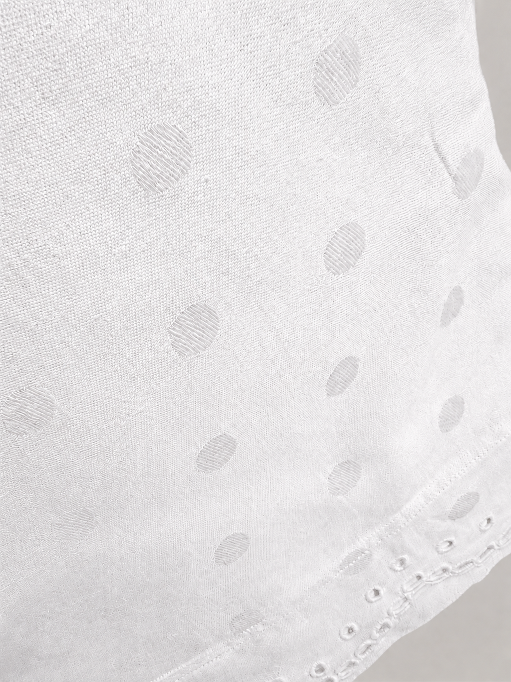 Beautiful Hungarian Country Linen Damask Pillowcase with Madeira Embroidery and Monogram – 90 × 72 cm