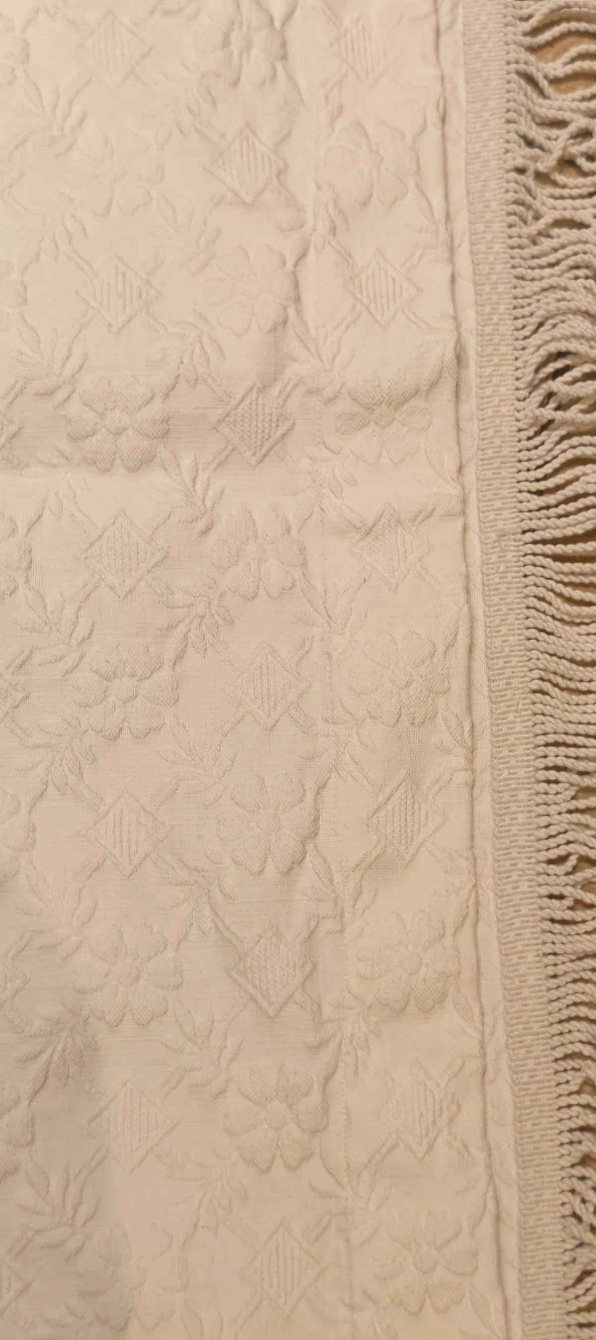 Antique Large Cotton Piqué Bedspread – 270 × 235 cm