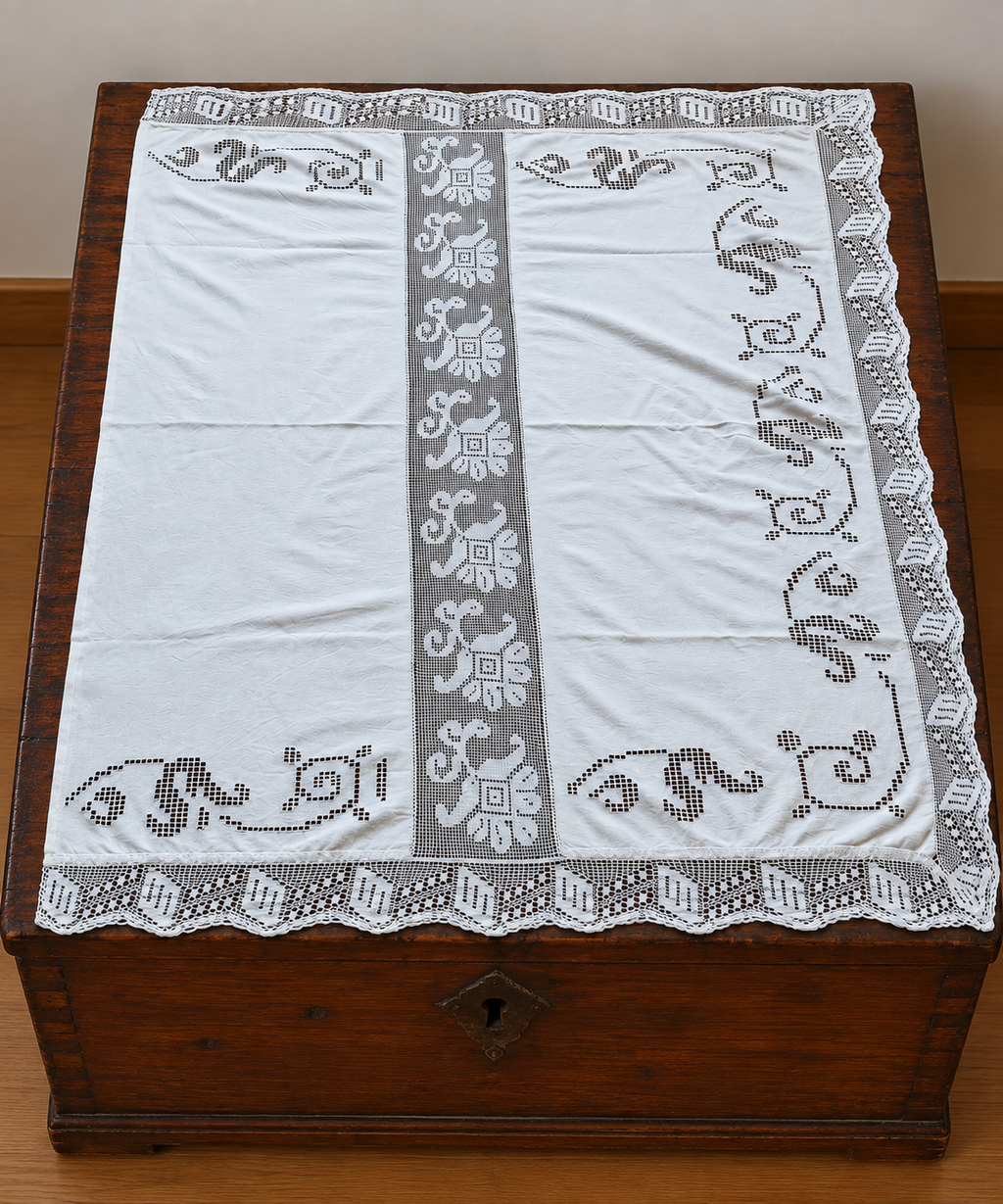 Vintage Kalotaszeg Bench Cover / Bench Cloth – Circa 1935.